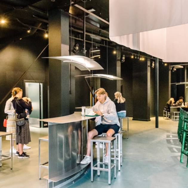 Gasoline-Grill_interir03_630x4100